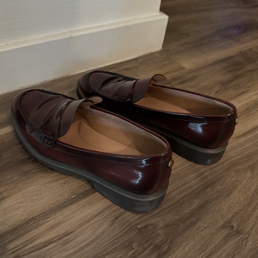 Cole Han Geneva Loafers in Burgundy Brush - Picture 2 of 3
